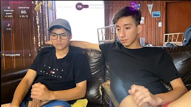 THESKYBOYS Adlı Modelin Web Kamerası Şovu