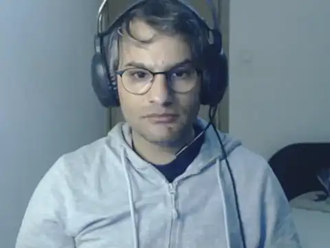 wildpussycat23 élő XXX-chatje