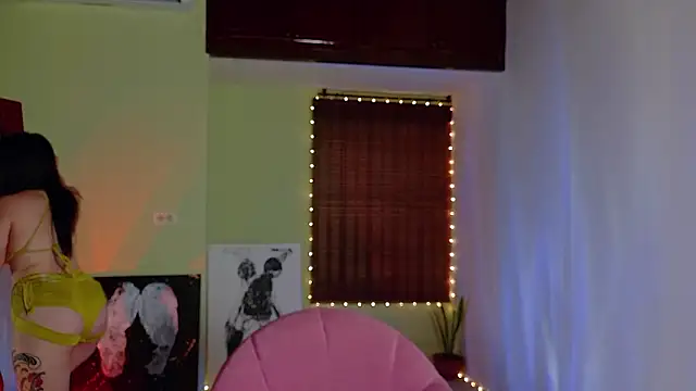 Chat +18 de Emma__Blanco ao vivo