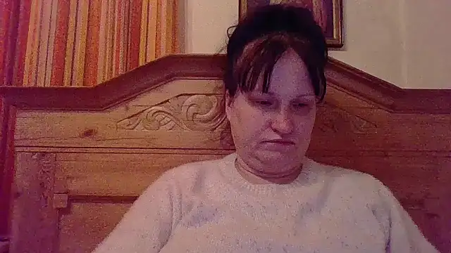 Pokazy przed kamerką – _squirty_cum_lady_