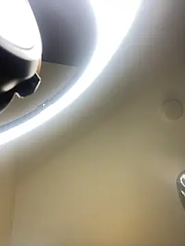 Chatroom XXX en direct de baby_lizy