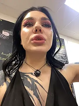 Chatroom XXX en direct de MaeveMoon