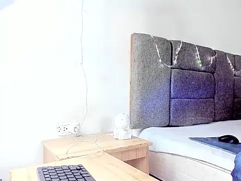 Edy_coltt Live XXX-Chat