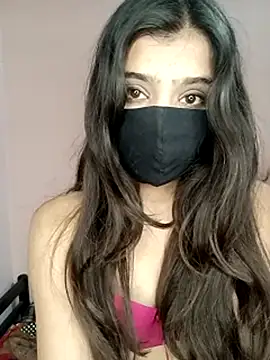 hotyjiyaaaa: διαδικτυακό σόου στην κάμερα