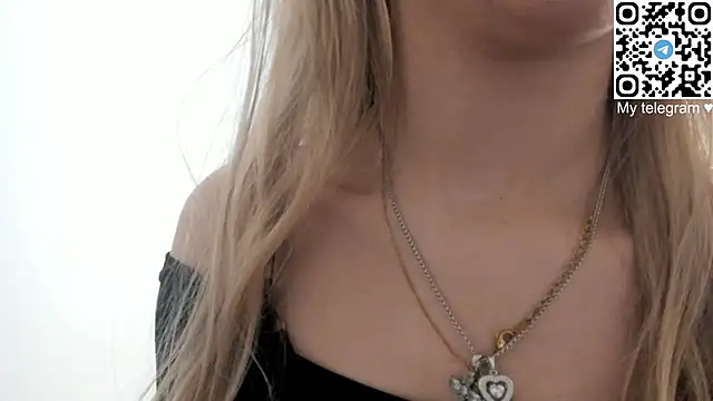 MauraBreuer Show in webcam