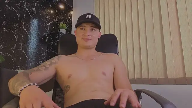 Alexander_ferre élő XXX-chatje