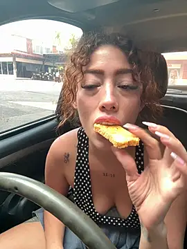 Chatroom XXX en direct de roxyrougee