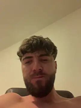 MasterRaylei1 élő XXX-chatje