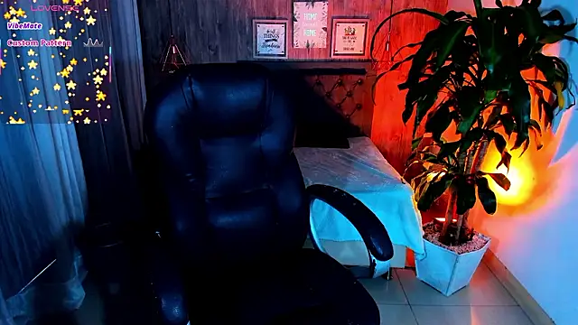 miichael_black Adlı Modelin Canlı XXX Sohbeti