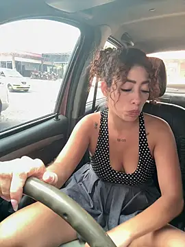 roxyrougee – Naživo XXX chat