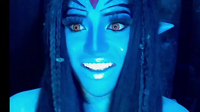 blue_aiveeのライブXXXチャット