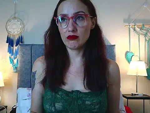 IberianMoonMK live XXX chat