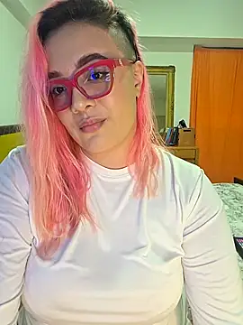 Nova-SatelaのライブXXXチャット