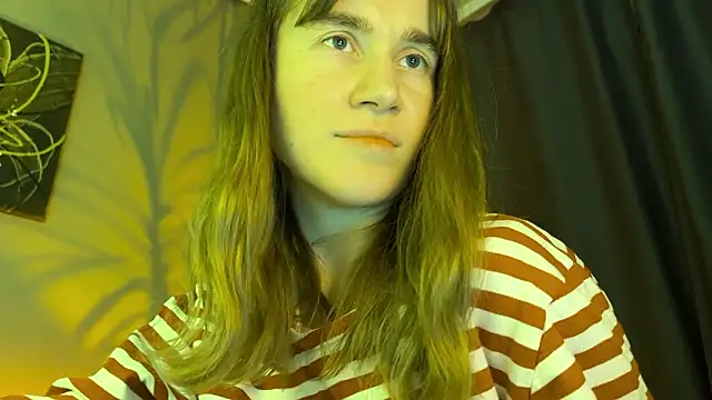 kleya_ élő XXX-chatje