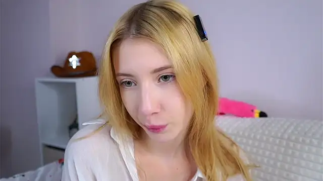 SunnivaCovil's Live XXX Chat