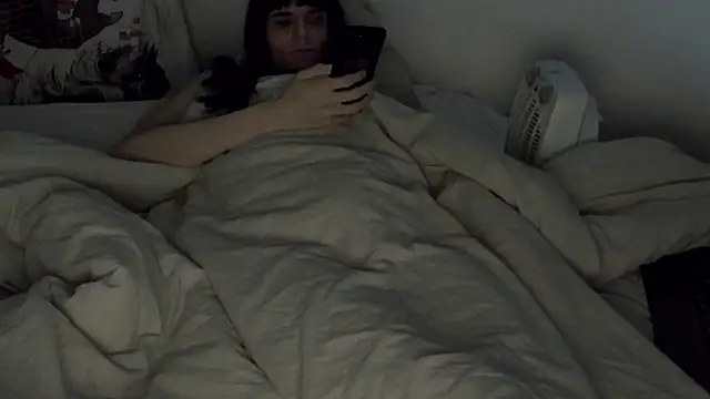 XXX chat uživo modela CeriseLapine