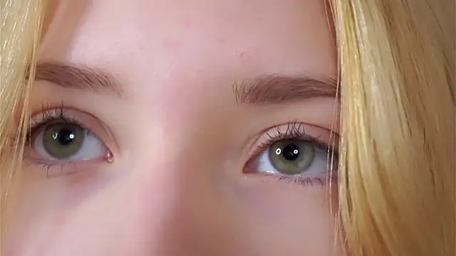 Chat XXX en directo de SunnivaCovil