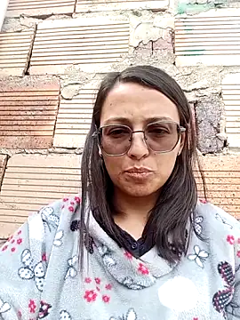 bri_ali Adlı Modelin Canlı XXX Sohbeti