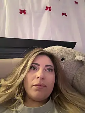 Rania_Stitch Chat XXX in diretta