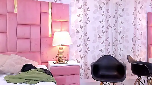 ArianaFranco Adlı Modelin Canlı XXX Sohbeti