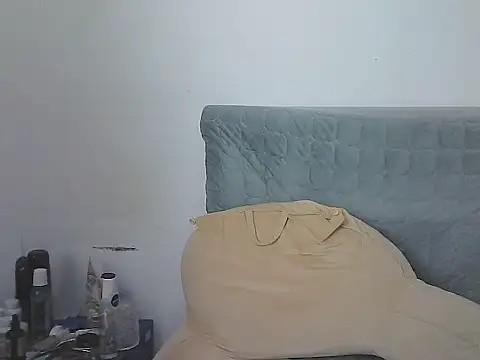 Chatroom XXX en direct de AlphaLatinoBear