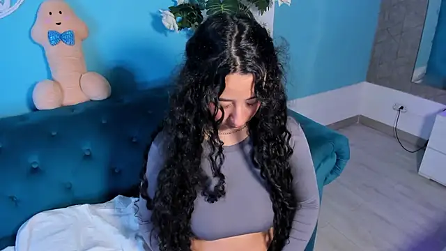 Онлайн чат XXX BellaSwwan