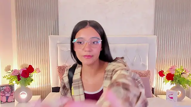 MelodySweetHoney live XXX chat