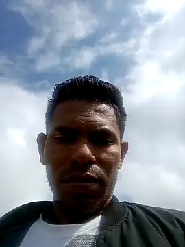 adambrosk_08 webkamerás műsora