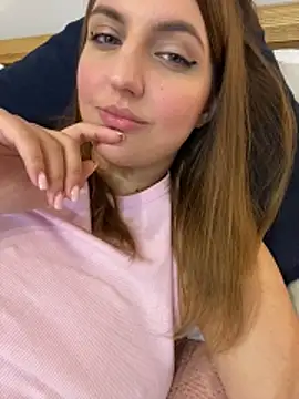 Онлайн чат XXX AliceDesmee