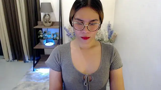 Simple_aleahのライブXXXチャット