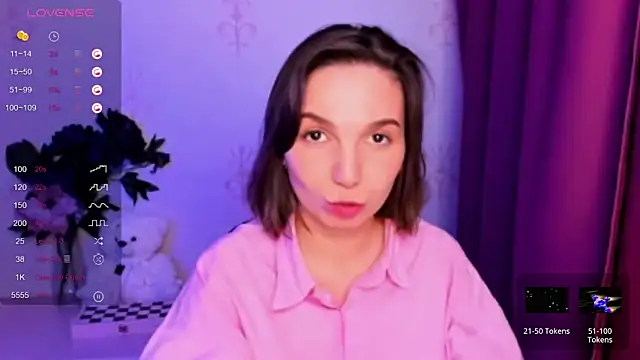 KindHazelHere_ live XXX chat