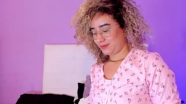 Charlotte11-11 live XXX chat