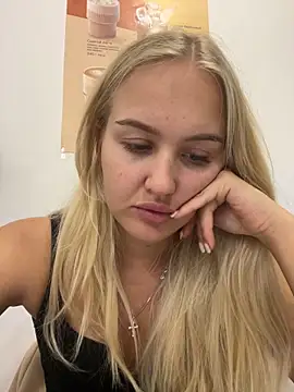 دردشة VanillaCakes الجنسية المباشرة