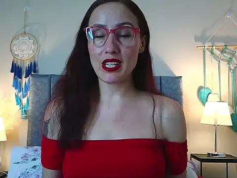 IberianMoonMK Adlı Modelin Canlı XXX Sohbeti