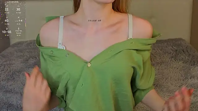 TiffinyMergistのライブXXXチャット