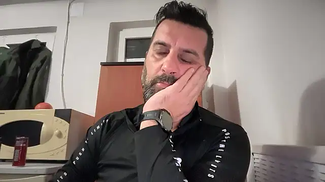 TARKAN1 라이브 XXX 채팅