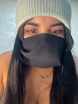 Nabila-hanouna live XXX chat