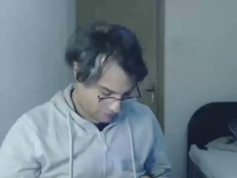 wildpussycat23 élő XXX-chatje