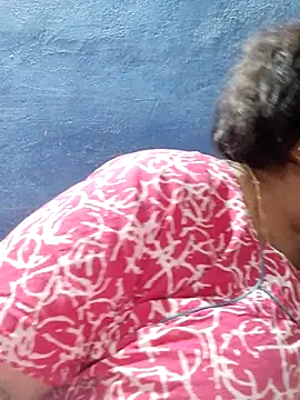 tamilthanushri's Live XXX Chat