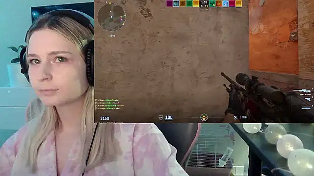 VladaLevine Adlı Modelin Web Kamerası Şovu