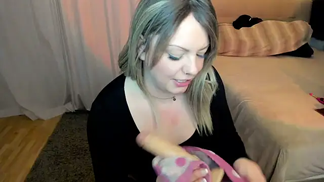 Oktopussy Chat XXX live