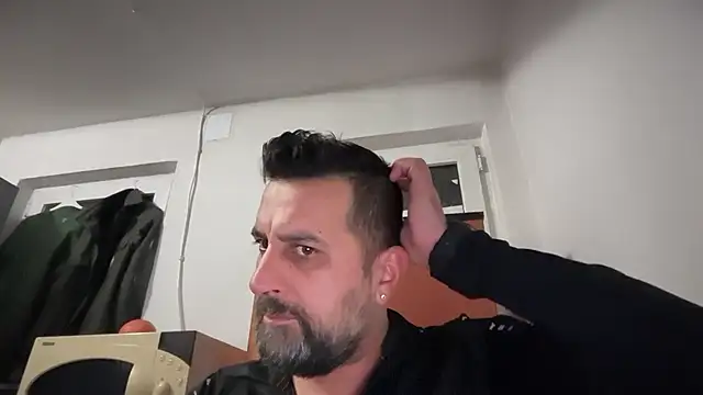 Živý XXX chat TARKAN1