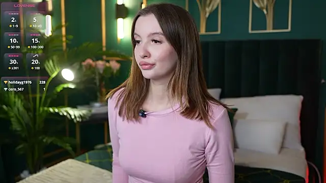 Layla_Bloom: онлайн-секс-чат