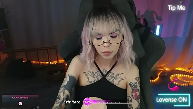 Kerry_Kirk live XXX chat