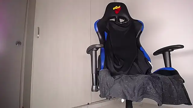 MAXJONES_2 Chat XXX in diretta