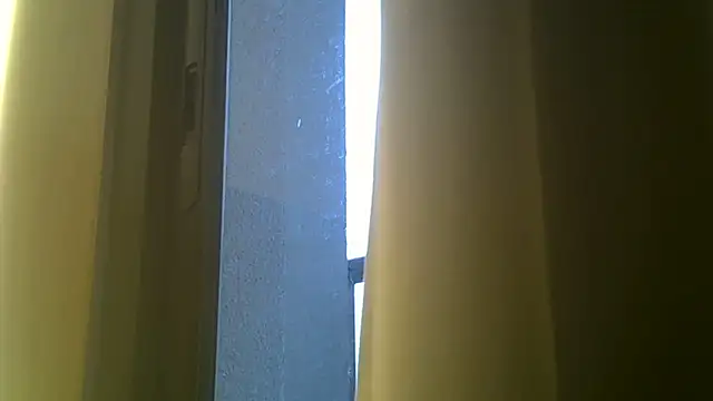 SkinnyKitten élő XXX-chatje