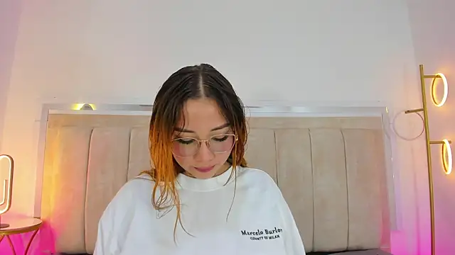 Chat XXX ao vivo de AliciaWhite_nt