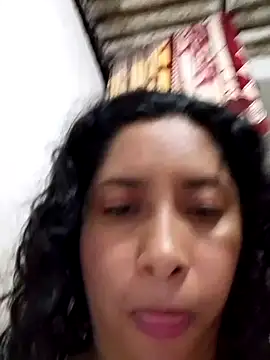 anitotori Chat XXX in diretta