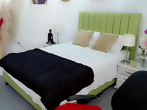 charlotte1_sweet's Webcam Show