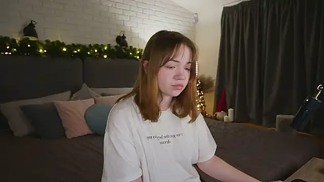 Kiss_Moon's Webcam Show